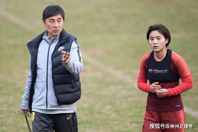 英超教练们对曼城财务争议各抒己见